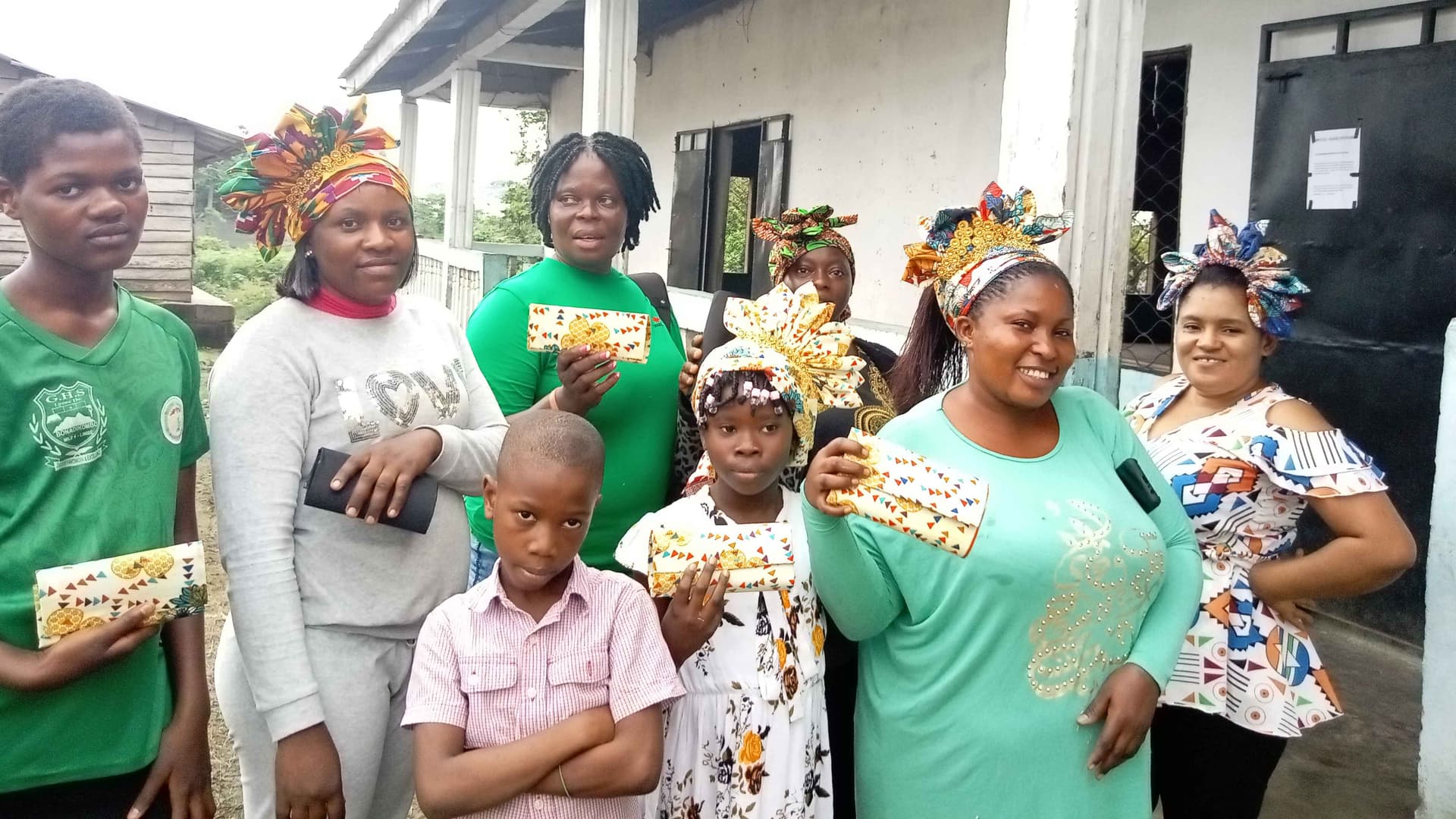 A training program for the girls and women of Wotutu village on the making of hand purses 👛 and hair ties